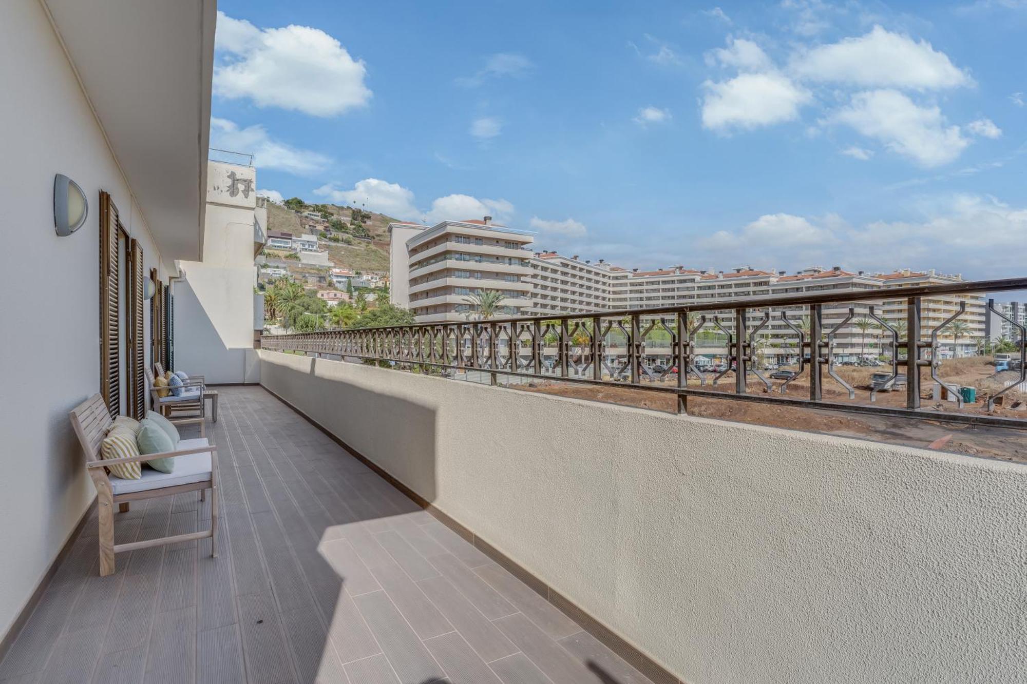 푼샬 Portola Penthouse 아파트 외부 사진
