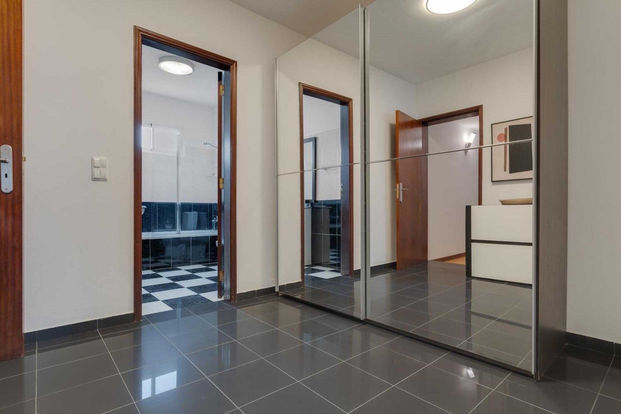 푼샬 Portola Penthouse 아파트 외부 사진